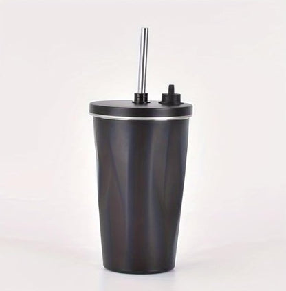BLACK Tumbler with Straw- 610ml