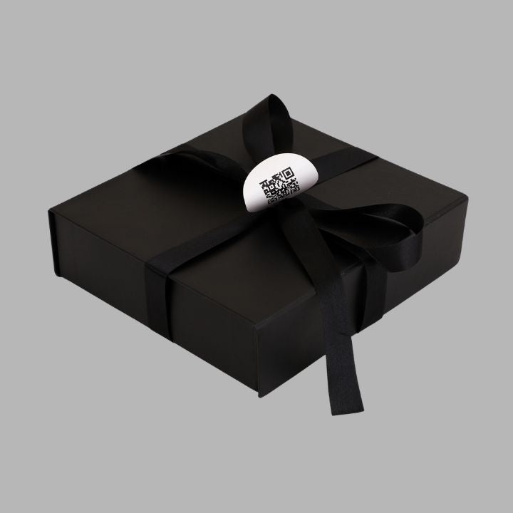 Black Fortune & Fragrance Gift Hamper
